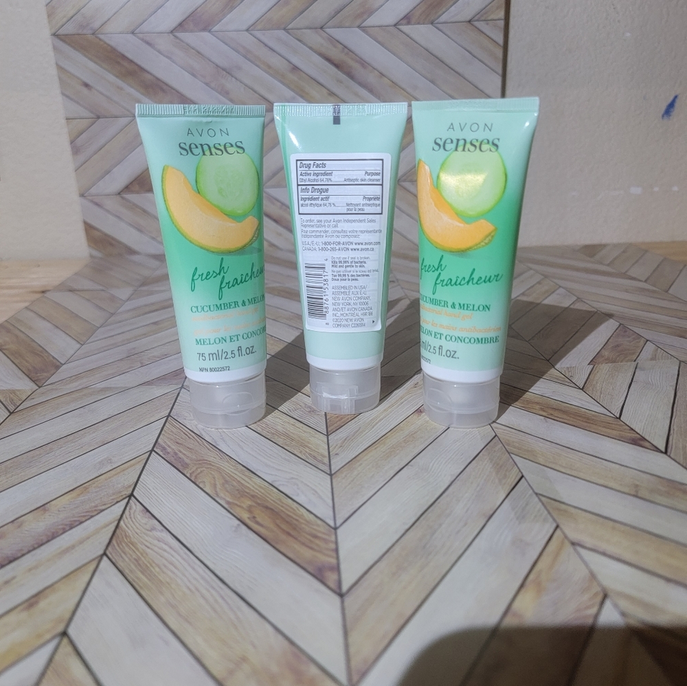 Avon Anti bacterial hand gel cucumber and melon sealed
